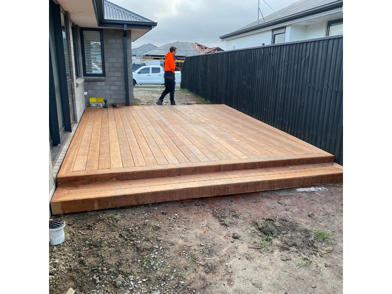 Decks 